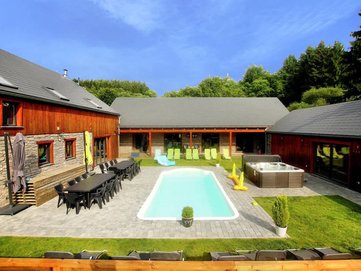 Beautiful Villa With Heated Outdoor Pool Manhay Exterior foto